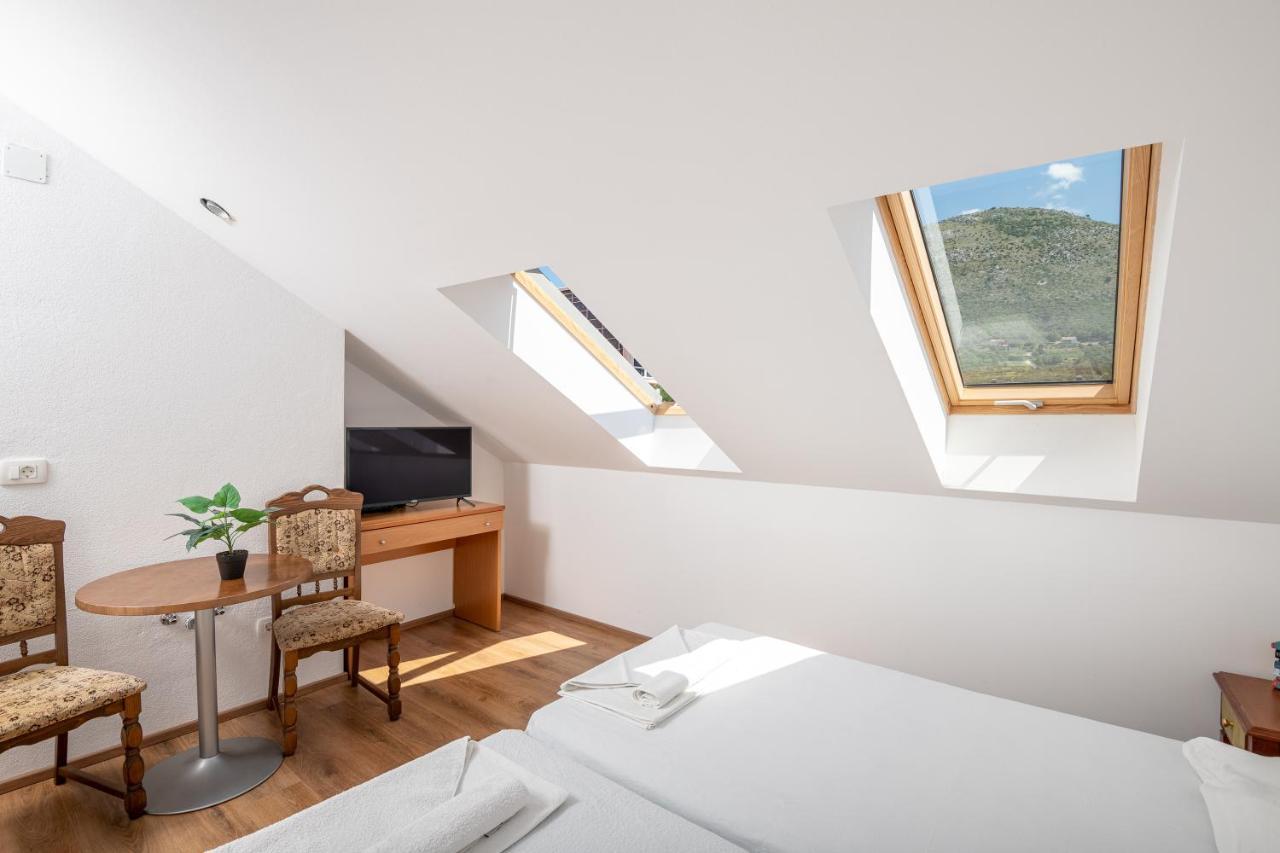 Country House Pansion Zvekovica 외부 사진